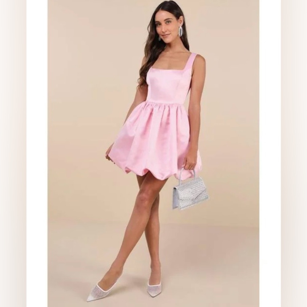 NWT Lulus pink bubble hem mini dress in size large